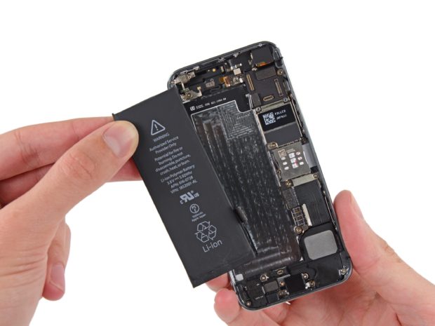 Der Akku des iPhone 5 hat 1440 mAh