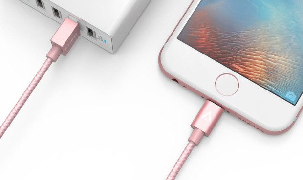 Anker iPhone Ladekabel in Rosegold