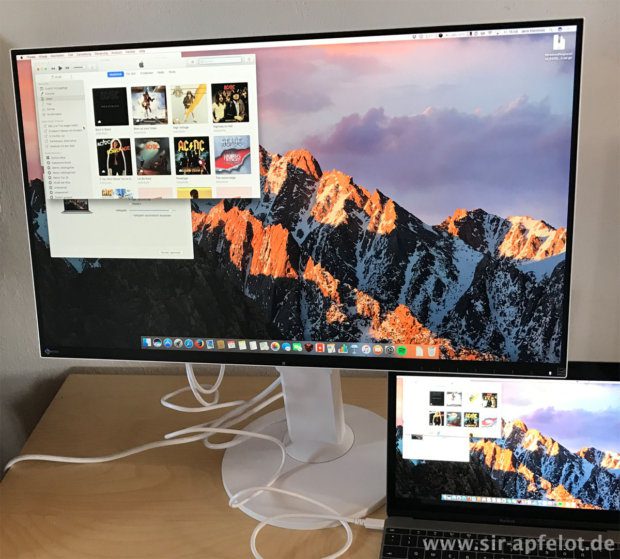 Der Eizo EV2780-WT FlexScan als externer Monitor an meinem 12-Zoll MacBook.