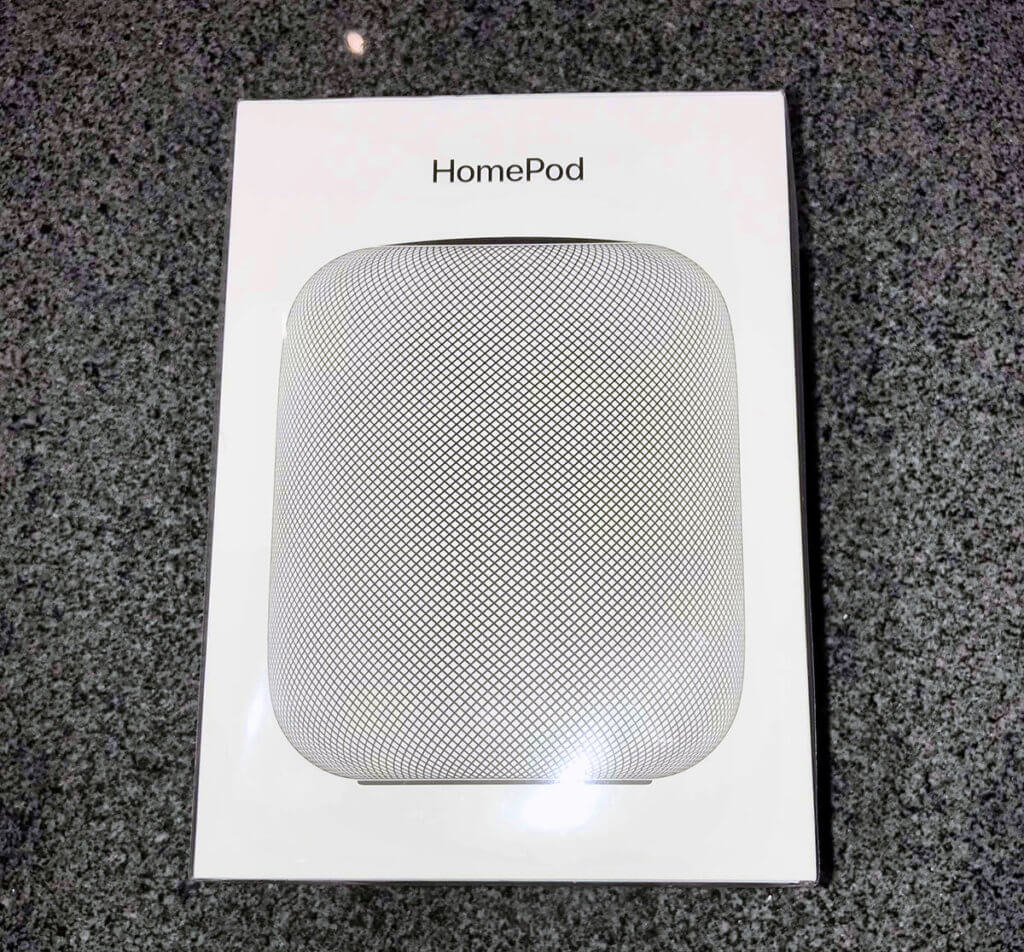 Unterm Strich kann man den HomePod letztendlich jedem empfehlen, der sowieso schon im Apple-Universum zuhause ist und den Apple Music Streamingdienst nutzt.