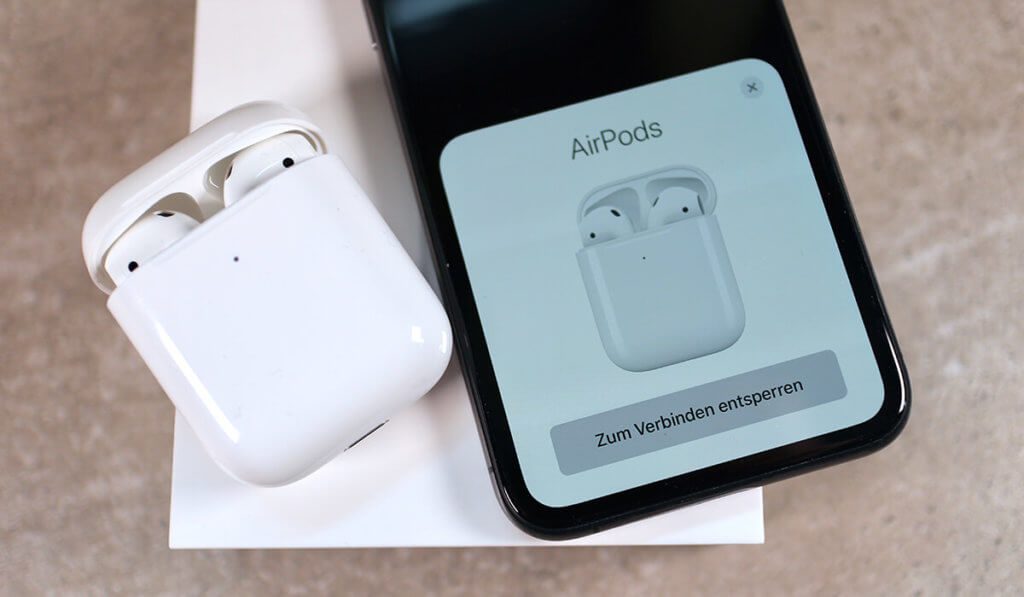 Auch wenn es ganz einfach ist: Hier eine kurze Anelitung, wie man die AirPods 1 und 2 einrichtet (Foto: Sir Apfelot).