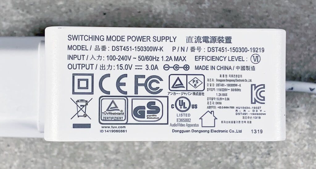 Das Schaltnetzteil des Wakey benötigt bei der einfachen Zeitanzeige ca. 1,3 W und bei Radiowiedergabe auch nur 1,8 Watt Leistung.