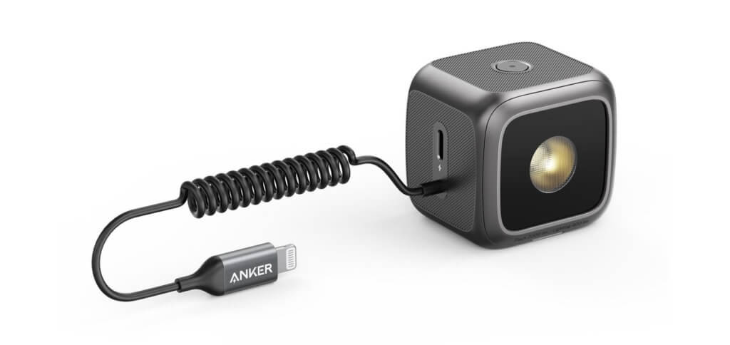 Der Anker iPhone LED Flash dient als Foto-Blitz für das iPhone 11, 11 Plus und 11 Plus Max. Als Stand-Alone kann er auf einem 1/4" ISO Mount platziert werden.