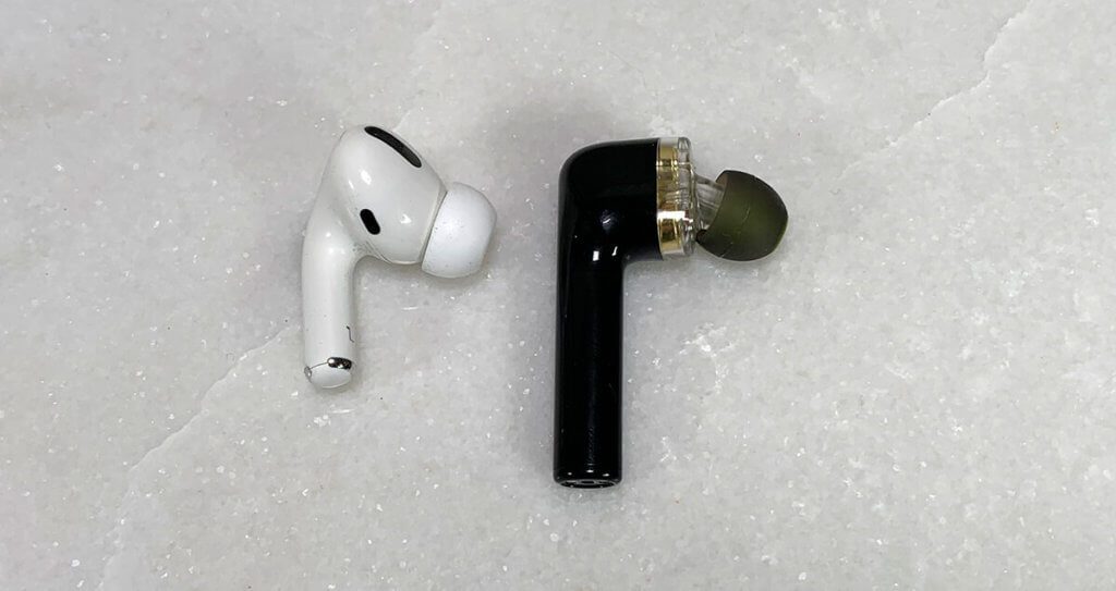 Die BW-FYE8 sind deutlich größer als die AirPods Pro, aber sie sitzen sicher – auch beim Sport (Fotos: Sir Apfelot).