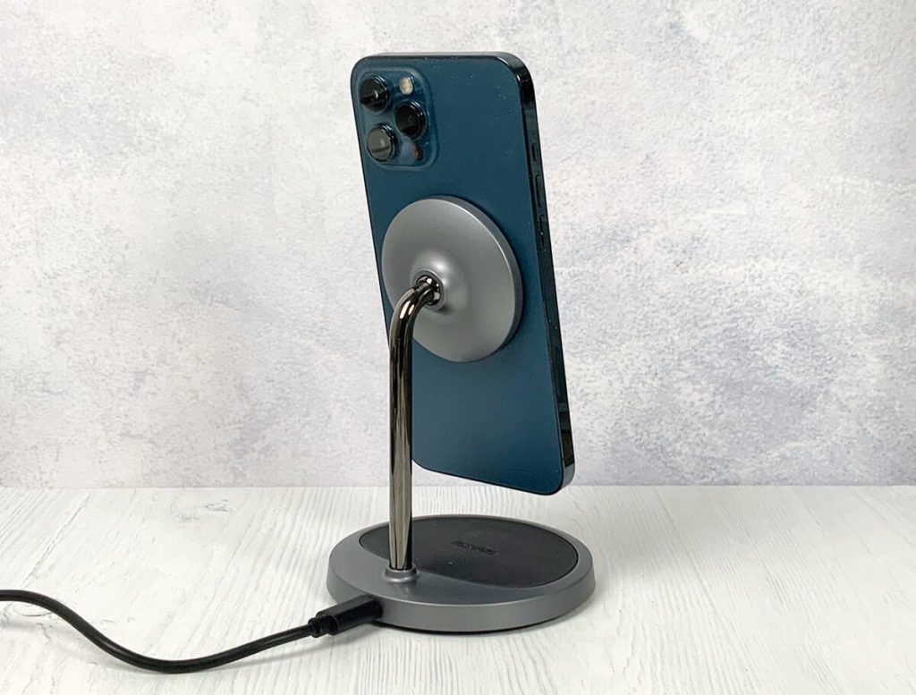 In diesem Testbericht geht es um einen 2-in-1 Magnetic Wireless Charging Stand von Choetech (Fotos: Sir Apfelot).