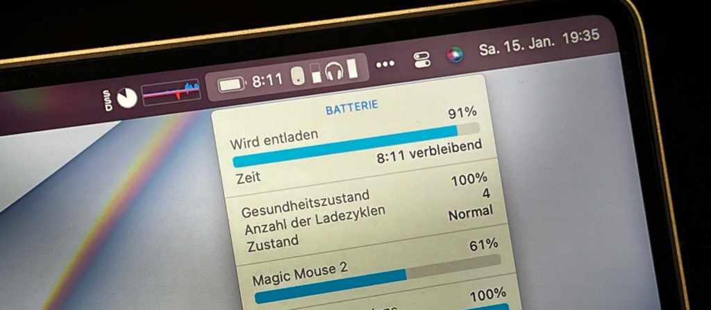 Coconut Battery versorgt einen nicht nur mit der restlichen Batterielaufzeit in Stunden und Minuten, sondern zeigt auch gleich den Akkustatus von Magic Mouse und AirPods mit an.