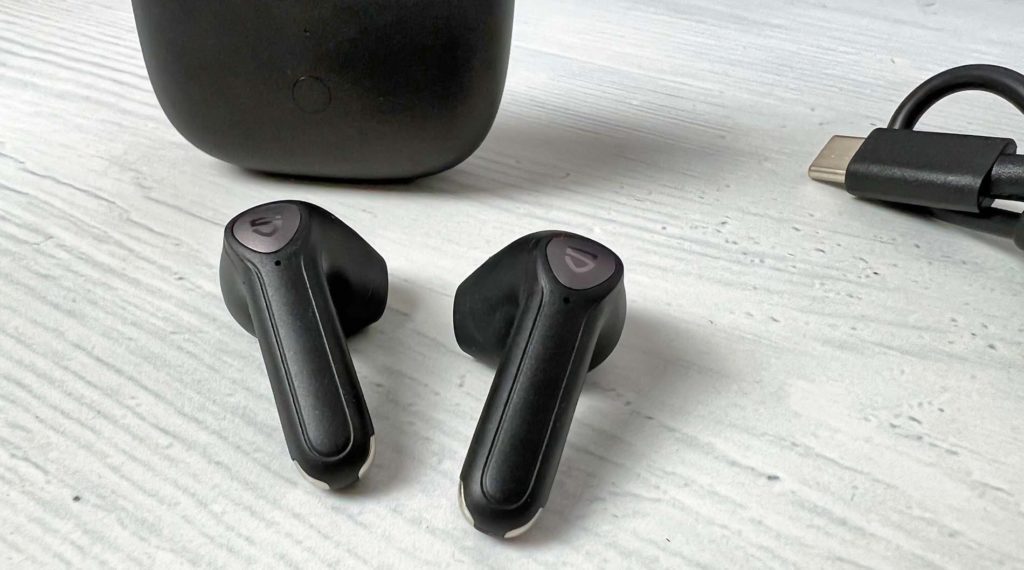 Die Soundpeats Air3 sind überraschend gute Semi-In-Ears, welche man als AirPods Alternative empfehlen kann.