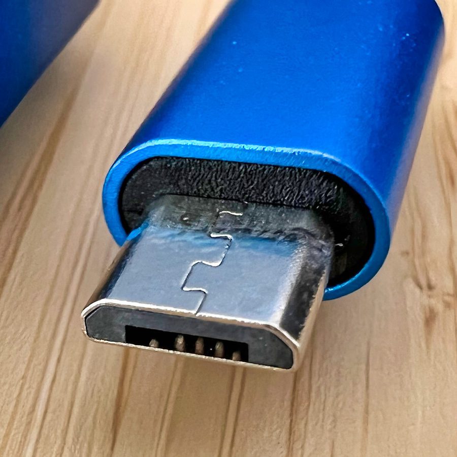 Micro-USB