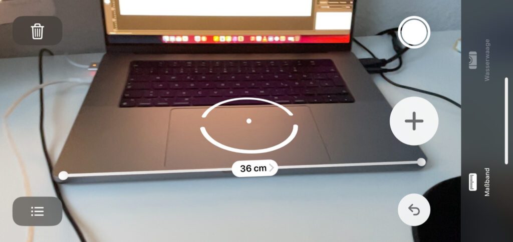 Die Maßband App von Apple nutzt am iPhone, iPad und iPod touch die Kamera sowie AR, um dabei zu helfen, Objekte auszumessen.