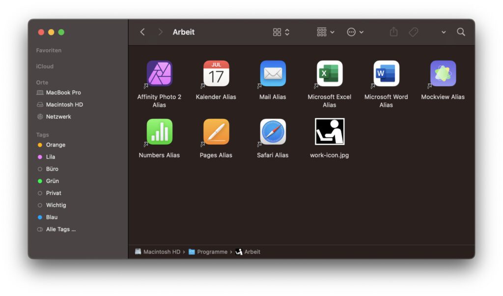 Ich habe einen Ordner angelegt, ihn "Arbeit" genannt, den jeweiligen App-Alias der benötigten Programme hineingezogen und auch noch ein Icon erstellt.