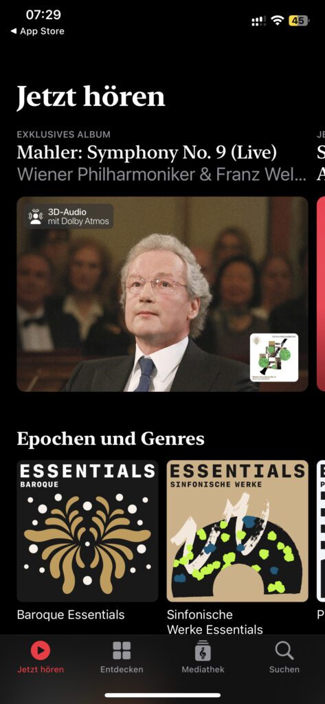 Die Nutzung der App beginnt mit dem "Jetzt hören"-Tab, in dem direkt hochqualitative Aufnahmen vorgeschlagen werden. Zum Erkunden von Epochen und Genres der klassischen Musik werden ebenfalls Vorschläge gemacht.