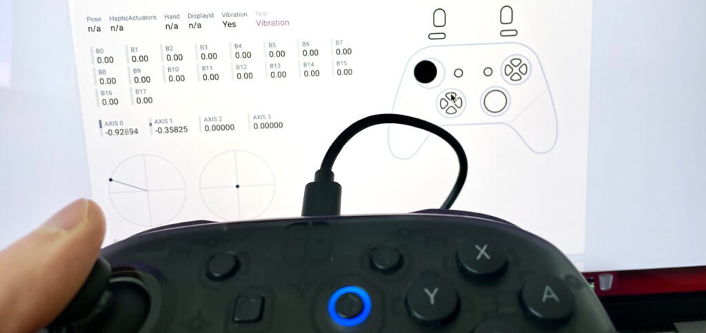 Das Gamepad Tester Webtool registriert Eingaben, die von angeschlossenen Konsolen-Controllern stammen. Sie werden grafisch auf der Webseite dargestellt. So lassen sich Defekte und Ungenauigkeiten feststellen.