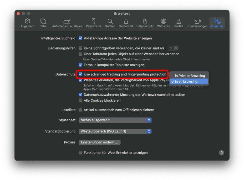 In den Safari-Einstellungen wählt ihr den Tab "Erweitert" und wählt dort unter "Datenschutz" die neue Funktion aus. Ihr könnt dabei einstellen, ob die Tracking-Parameter nur beim privaten oder bei jedem Browsing aus der URL entfernt werden sollen.