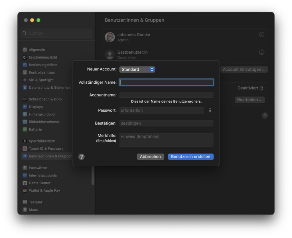 In den meisten Fällen könnt ihr für die Art des neuen Mac-Kontos "Standard" ausgewählt lassen. Das ist geeignet, wenn in dem Account Apps installiert, genutzt und deinstalliert sowie Dateien organisiert werden sollen. Admin-Konten haben sehr umfangreiche Nutzungsmöglichkeiten.