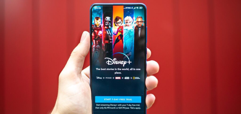 Disney+ geht gegen Account Sharing vor: in Kanada ist bereits im November 2023 Schluss. Hierzulande könnte ab Anfang 2024 die Konto-Nutzung untersucht werden.