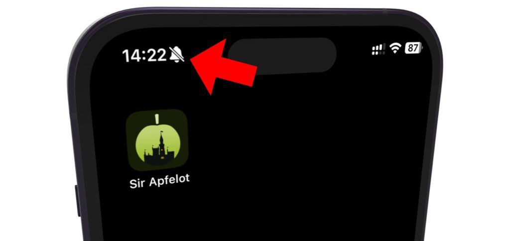 Aktiviert ihr am Apple iPhone 15 Pro (Max) den Stumm-Modus, dann wird dies mit einer durchgestrichenen Glocke neben der Uhr angezeigt. Wer diesen Hinweis nicht braucht, kann das Lautlos-Symbol ausblenden.