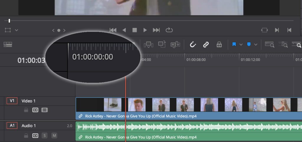 In DaVinci Resolve beginnt die Timeline eines Projekts bei einer Stunde. Ihr könnt dies aber zu einer glatten Null umändern.