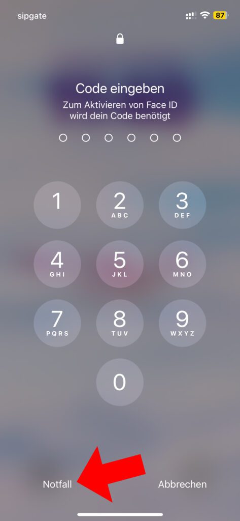 Die Sperrcode-Eingabe als weiterer Weg zu den Notfall-Optionen des iPhones.