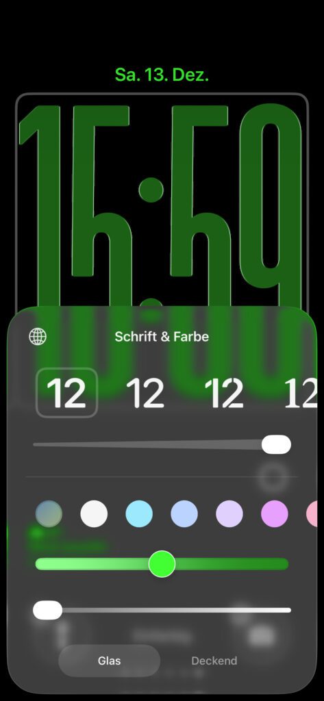 Wurde für die iPhone Uhr eine individuelle Färbung eingestellt, dann ist der neue Transparenz-Regler unbrauchbar.